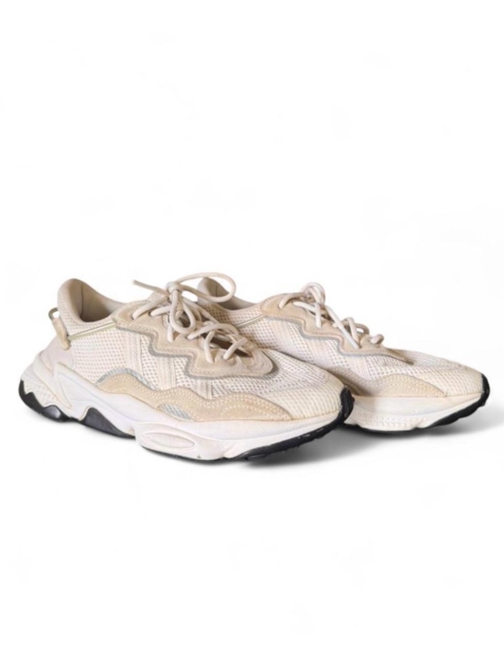 Adidas Oswego’s in a White/Cream Oyster color | Size: 6.5